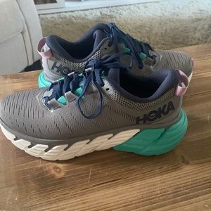 BRAND NEW Women’s Hoka Gaviota